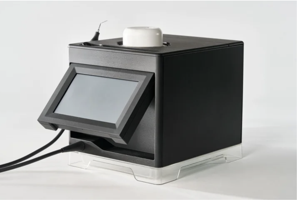 外苑前（東京）の歯医者、Angel矯正歯科・歯科口腔外科でブルーラジカル治療